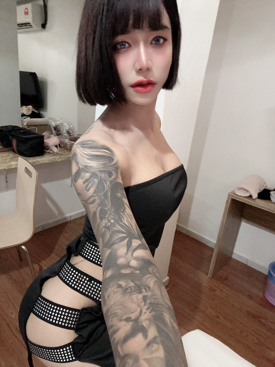 kinky4