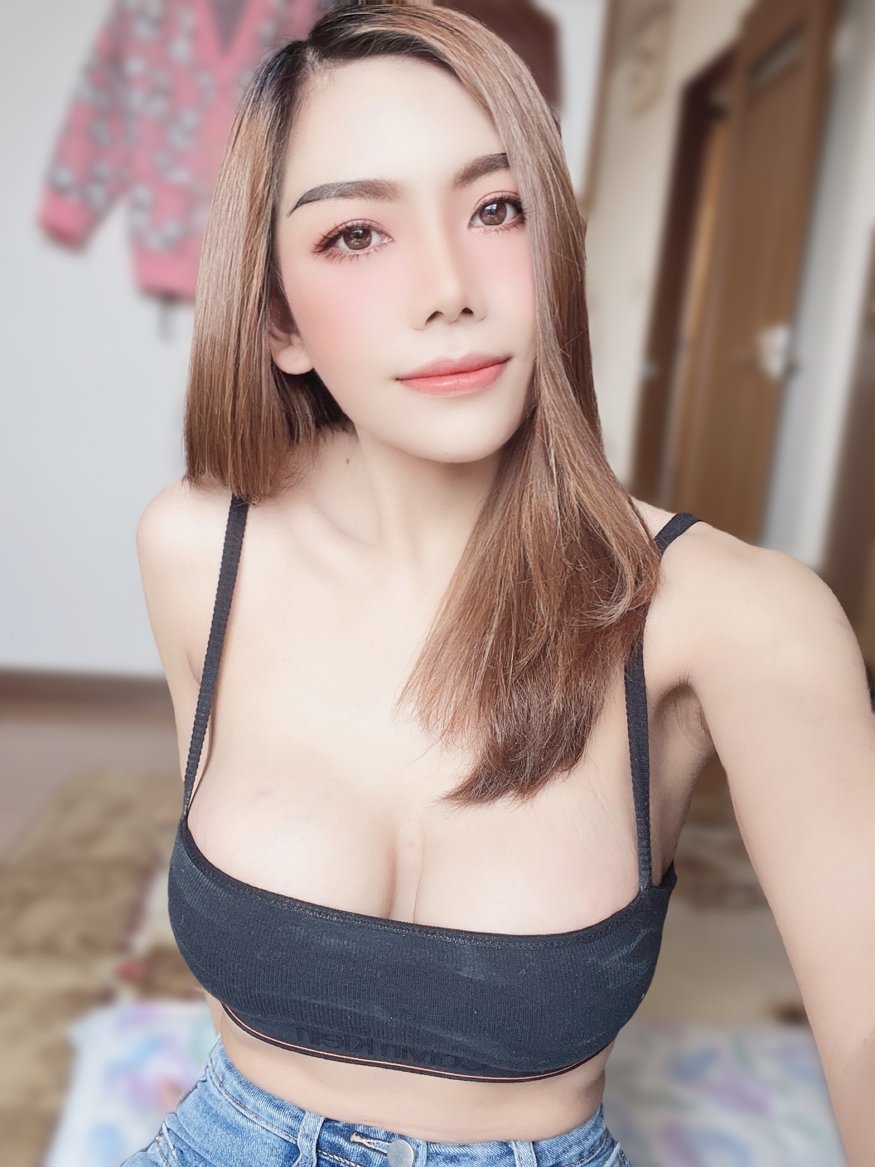Ava